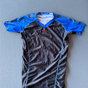 Gracie Barra Women's Ranked Rash Guard - V Neck - Medium - Blue